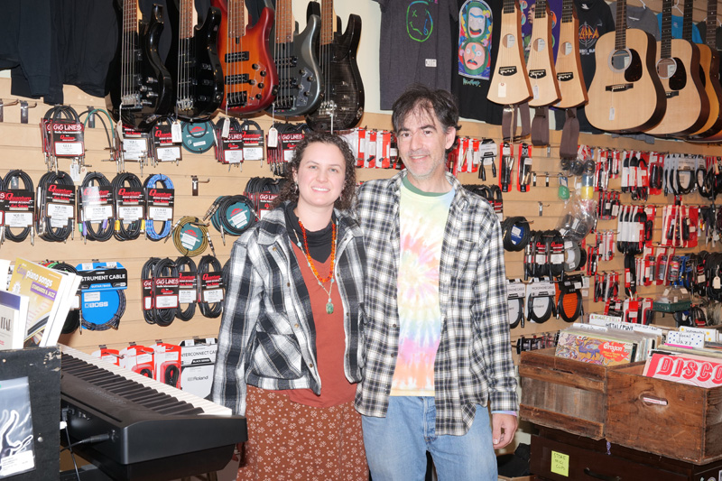 Island Music on the rocks