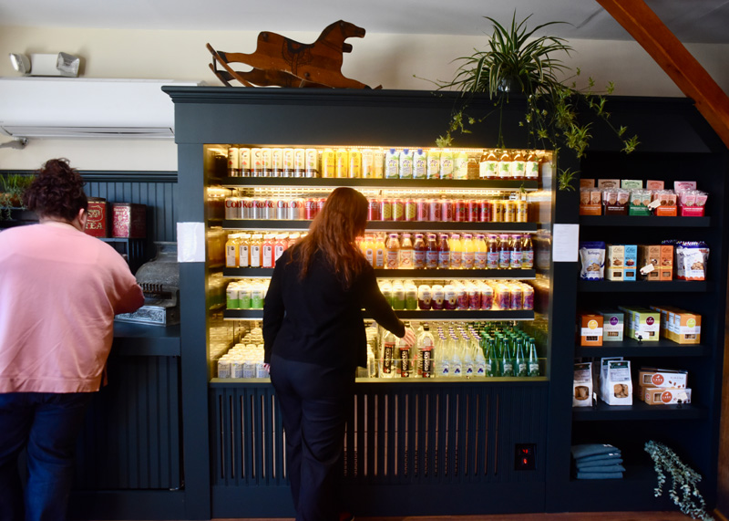 Plastic bottles remain down-Island despite broad ban - The Martha's ...