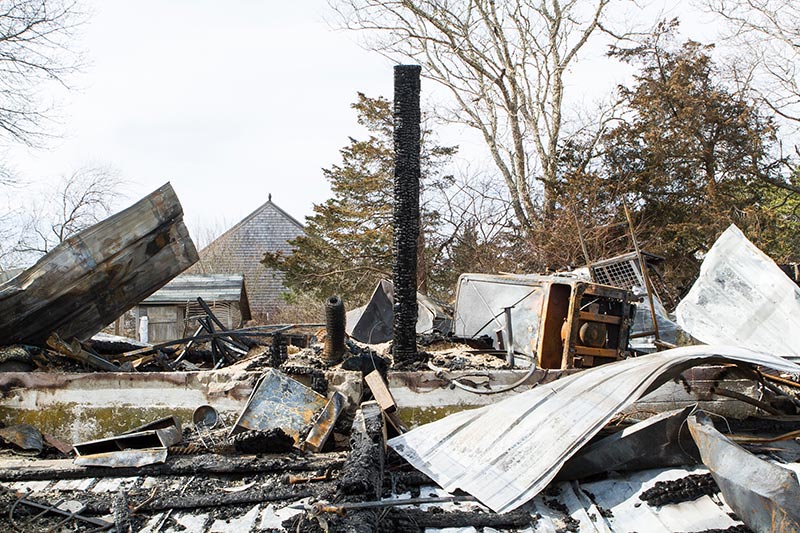 ralph-smith_barn_fire_investigation_06.jpg