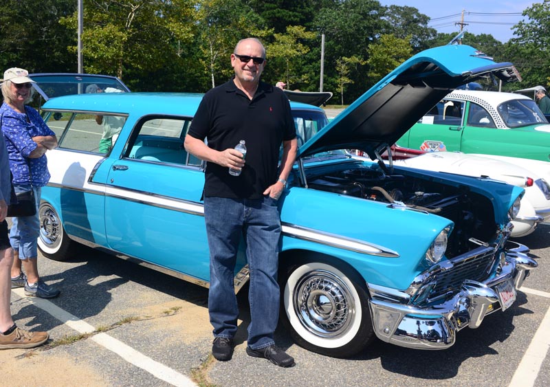 Richie-Giordano_with-1956_Bel-Air.JPG
