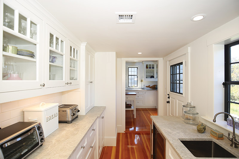 sullivan + associates_Pantry1_photo credit Libby Ellis 2.JPG