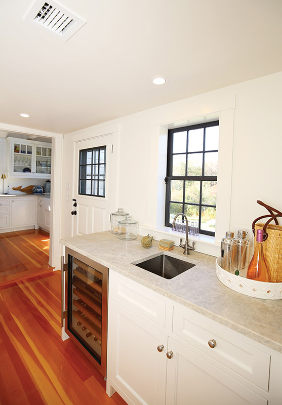 sullivan + associates_Pantry_photo credit Libby Ellis.jpg