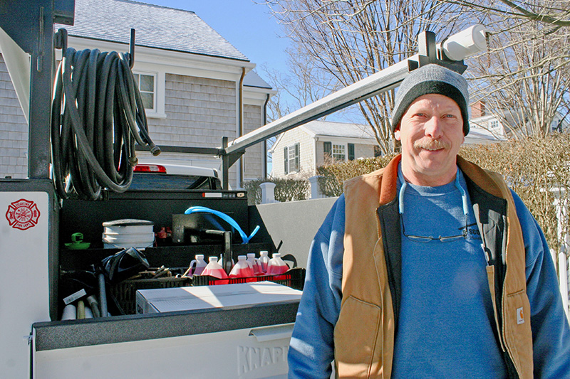 Caretakers_Scott-Ellis_7.jpg