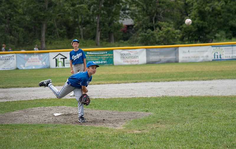 The Dodgers’ Leo Napior fires a pitch.