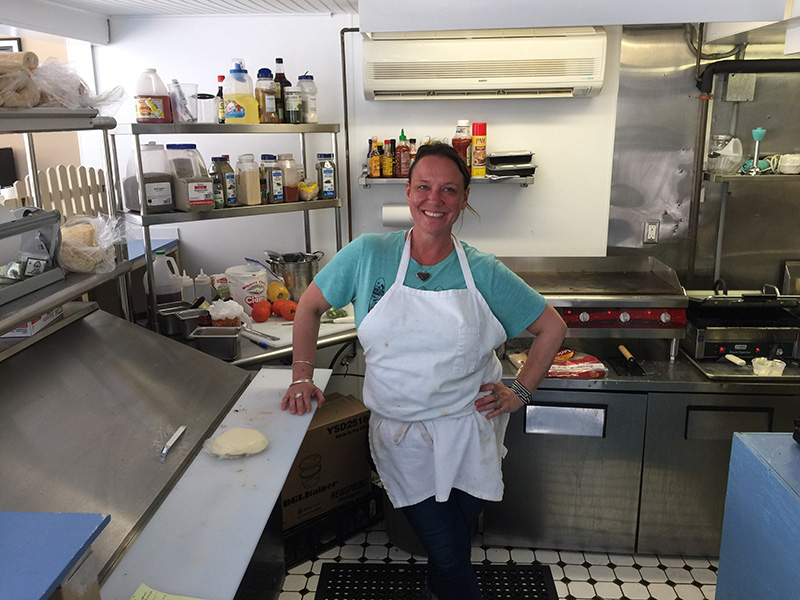 Menemsha-Deli_02.jpg