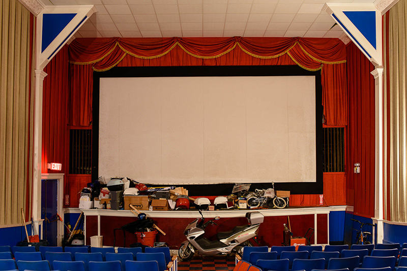 Strand-Theatre_01.jpg