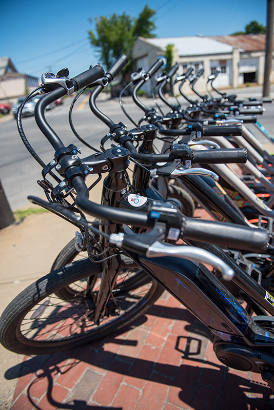 GEM_Electric-Bikes_04.jpg