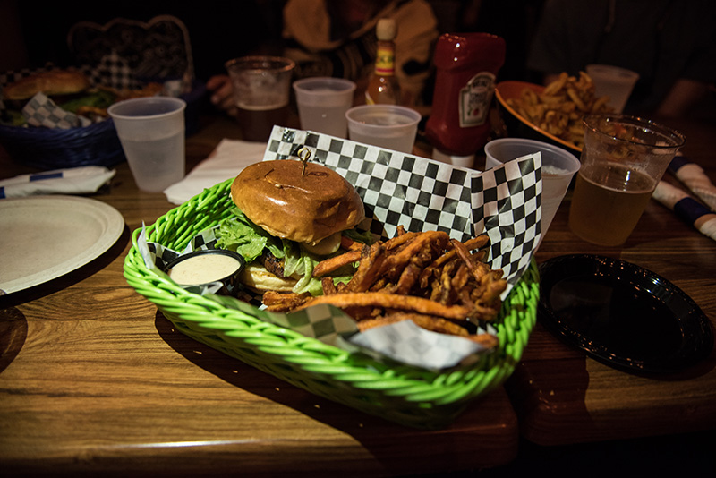 GEM_Fish-Bones_Mahi-Mahi-Sandwich_27.jpg