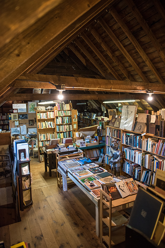 GEM_The-Book-Den_04.jpg