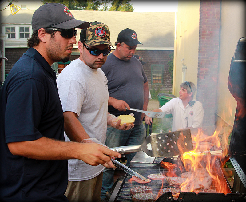 PS_Vineyard-Scene_Tisbury-Street-Fair_Ryan-Weltry_Michael-Wilson