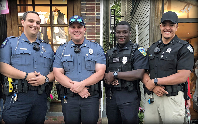 PS_Vineyard-Scene_Tisbury-Street-Fair_Tisbury-Police_Daniel-Dara