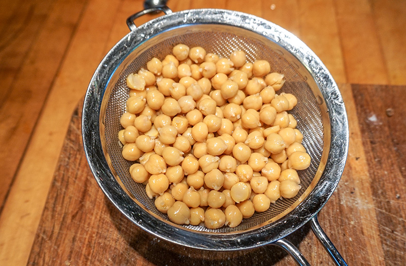 5-Dollar-Dine_Hummus_03.jpg