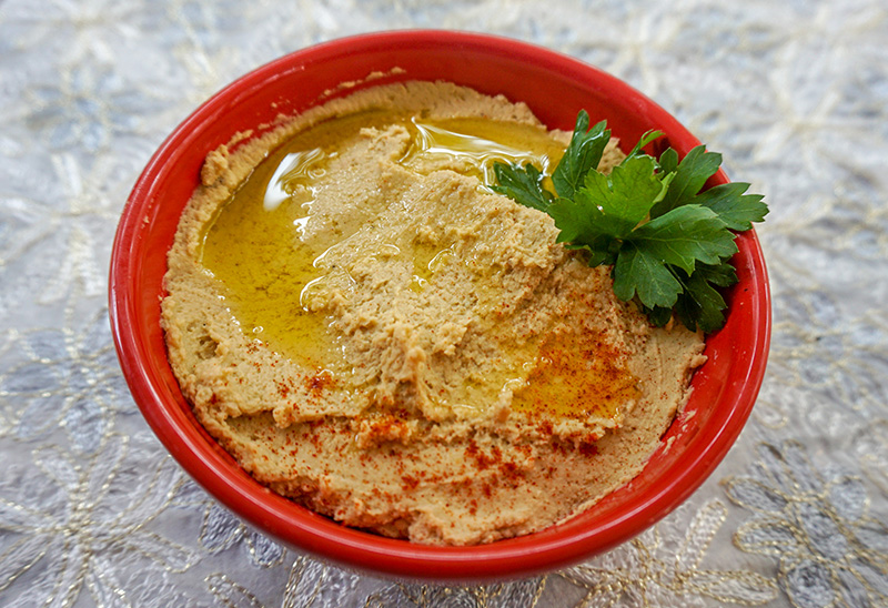5-Dollar-Dine_Hummus_05.jpg