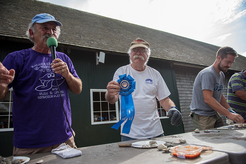 GEM_Ag-Fair_Saturday_Clam-Shucking_Kenny-Goldberg_Neil-Gilpin_14