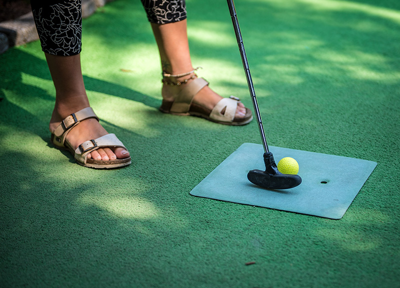 GEM_Island-Cove-Mini-Golf_02.jpg