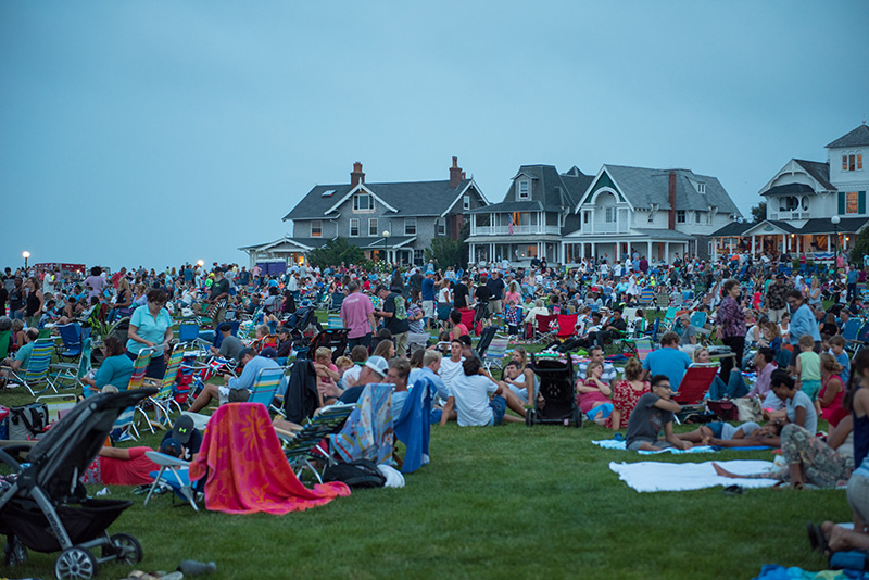 Ocean Park filled to the brim for the band and fireworks.
