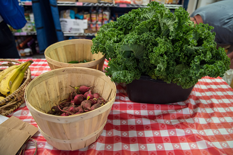 GEM_Food-Pantry_02.jpg