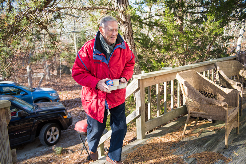 GEM_Meals-on-Wheels_Bill-Glazier_04.jpg