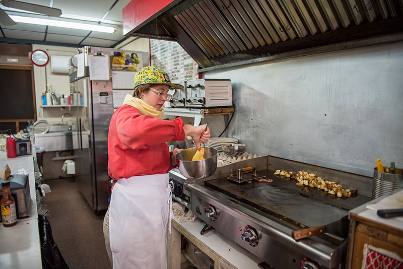 GEM_Dine_Dock-St-Diner_07.jpg