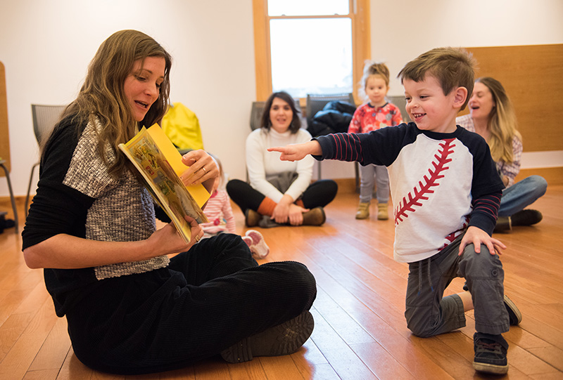 GEM_WT-Lib_Childrens-Class_Laura-Jordan_Porter-McMahon_06.jpg