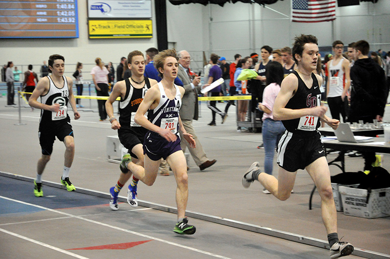 Isaac Richards runs in the 1,000-meters.