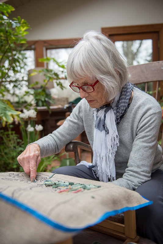 GEM_Hooking-Rugs_Sandy-Broyard_02.jpg