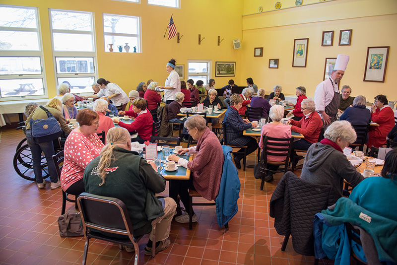 GEM_Senior-Lunch_MVRHS_07.jpg