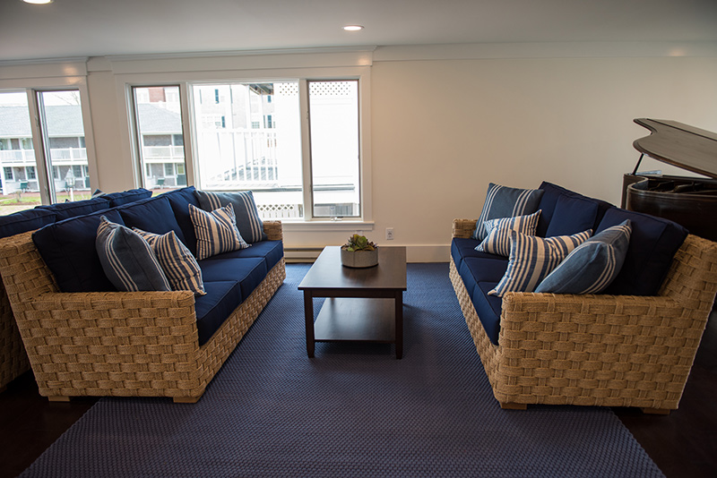 GEM_Harborside-Inn_01.jpg