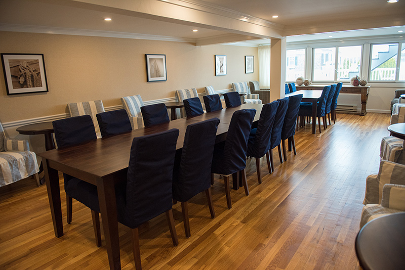 GEM_Harborside-Inn_04.jpg