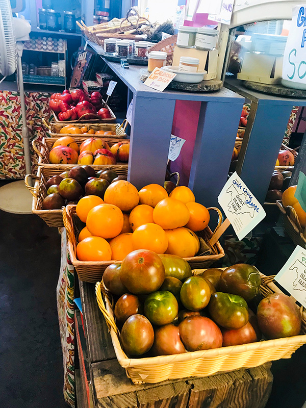 TM_Tomatoes_01.jpg