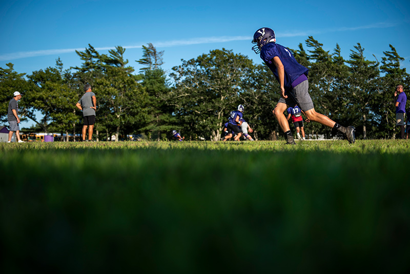 GEM_MVRHS_Football_02.jpg