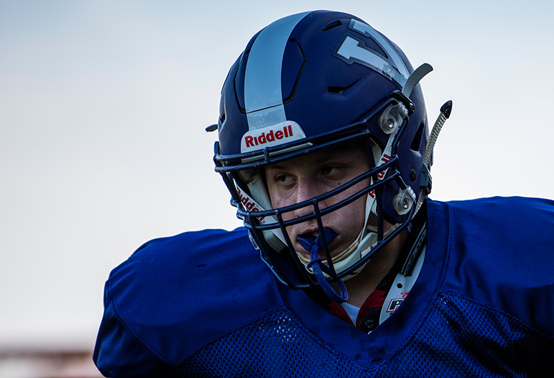 GEM_MVRHS_Football_07.jpg