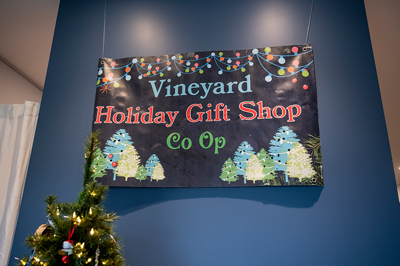 LP_Vineyard_Holiday_Gift_Shop_23.jpg