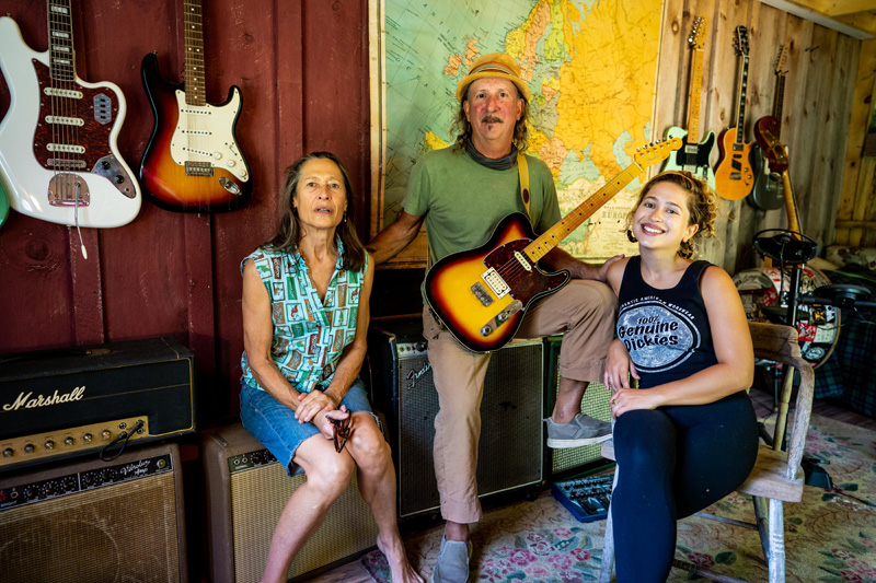 jon-suzie-zoe-zeeman-1.jpg