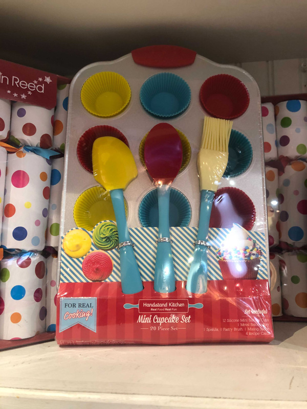 Rainy-Day-cupcake-set.jpg