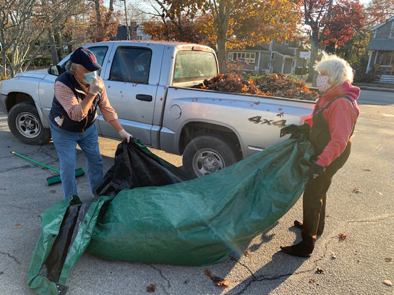 cronig’s-outside-clean-up-3.jpg