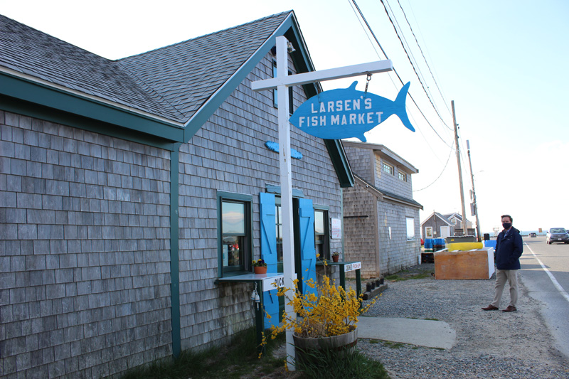 larsen-fish-market-5.jpg