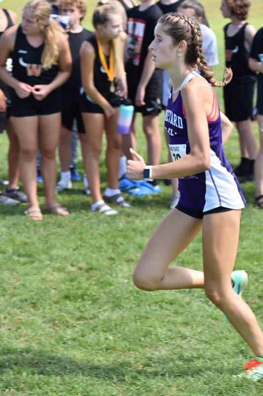 Alexa-Schroeder-Finishes-Girls-Varsity.jpg