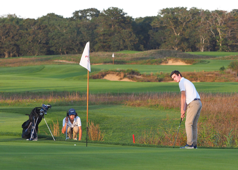 Lucas-Silvia_Jack-Walsh-ninth-hole.jpg