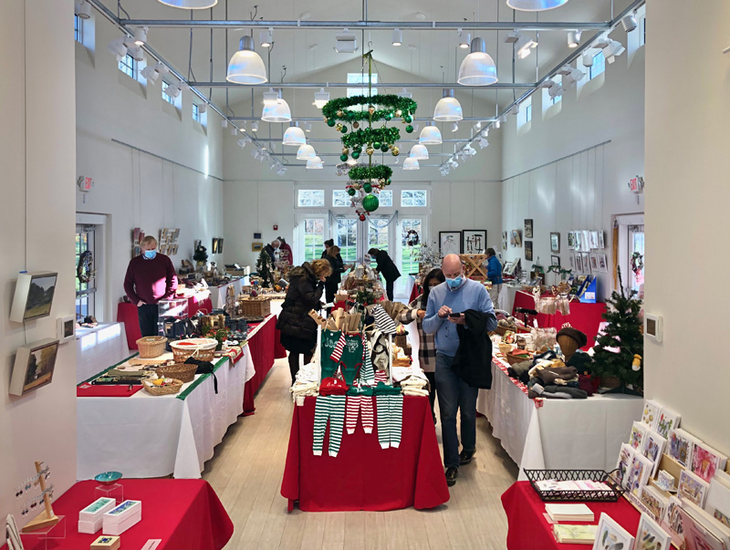 Featherstone-holiday-gift-show-2.jpg