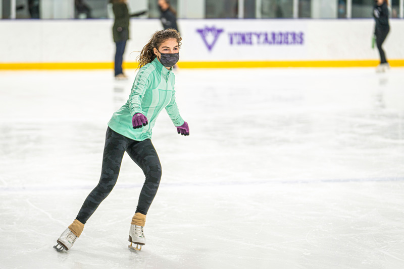 220216_Ice_Skaters-22.jpg