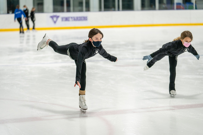 220216_Ice_Skaters-4.jpg