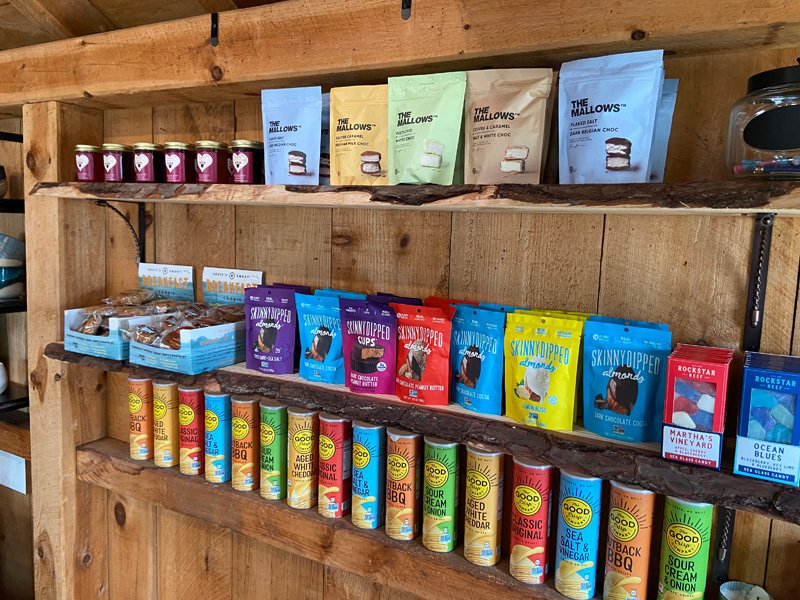 aquila-shop-aquinnah-3.jpg