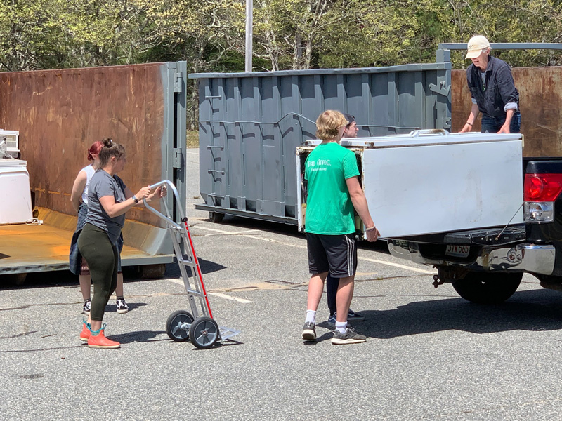 volunteers-refrigerators.jpg
