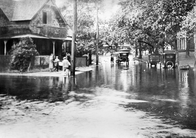 264b.-Deluge-oak-bluffs.jpg