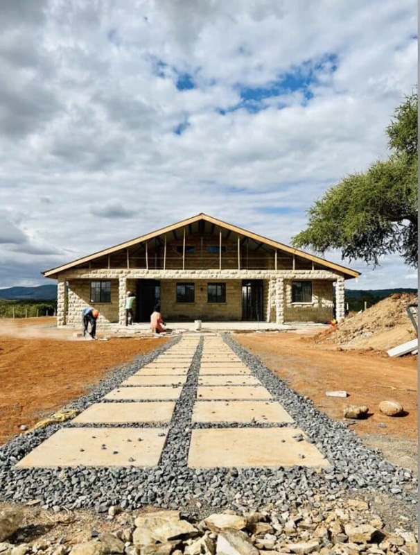 leo-project-clinic-kenya.jpg