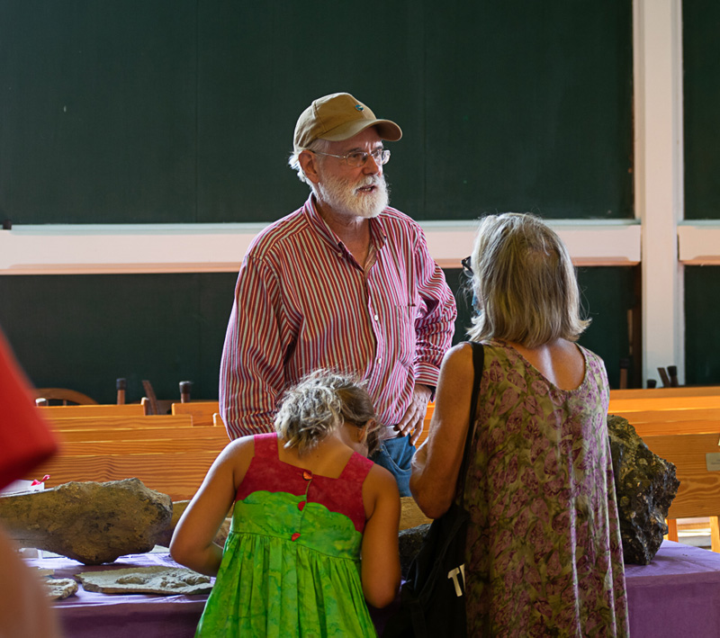 fossil-day-exhibits-7.jpg