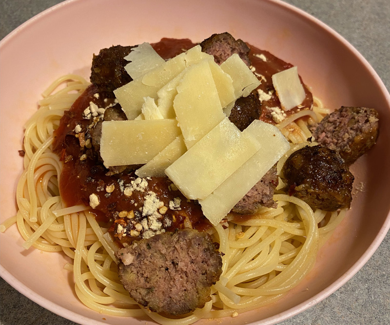Meatballs-on-plate-2.jpg