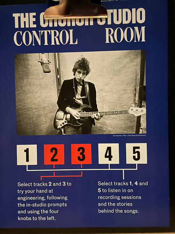 dylan-center_0093.jpg