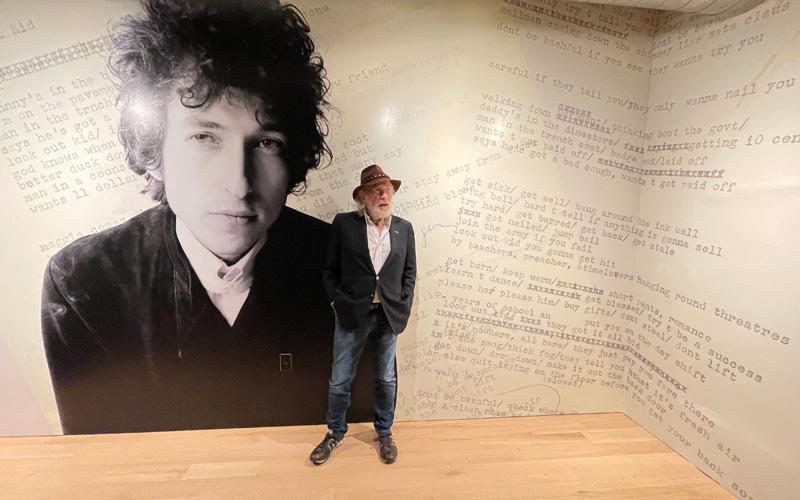 dylan-center_9919.jpg